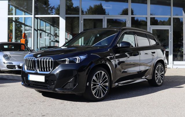 X1 xDrive 30e M Sport AssistProf / AHK / 3D View
